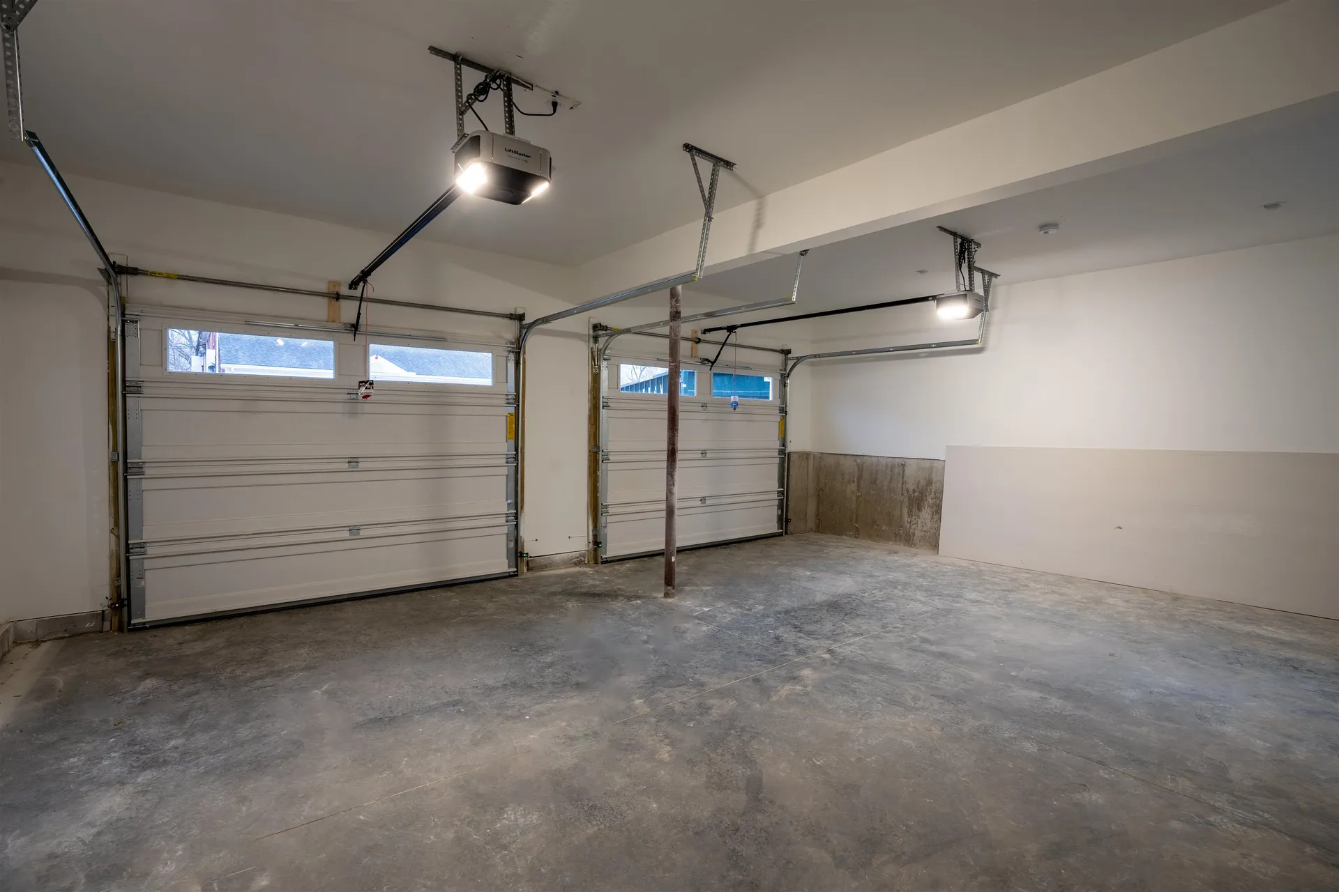 106 Lock Street Nashua NH 03064
