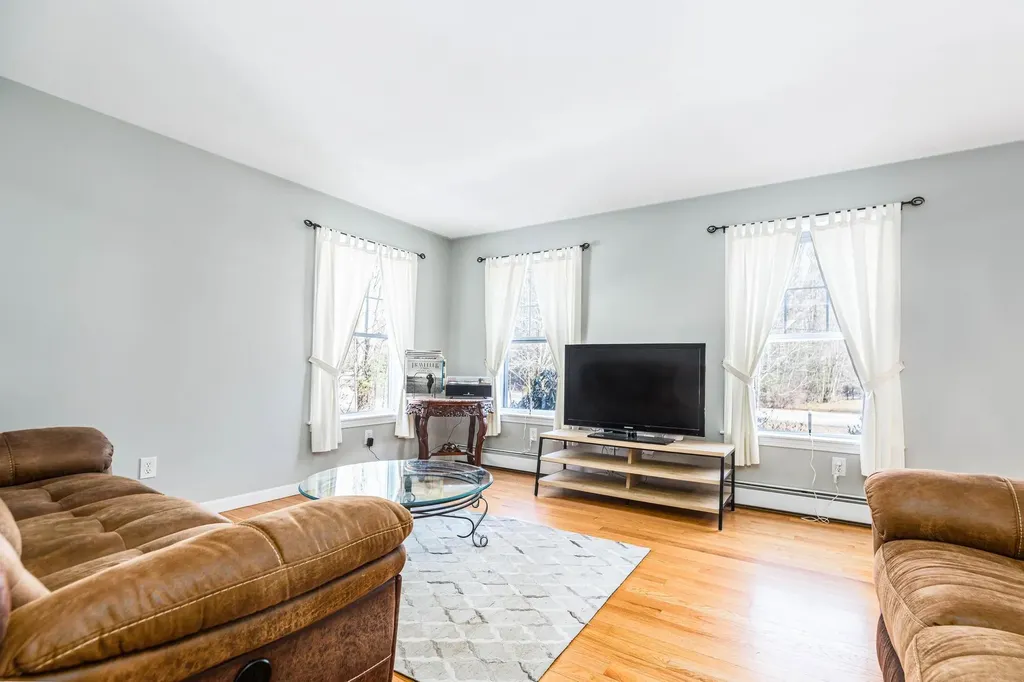 7 Blackshire Court Somersworth NH 03878
