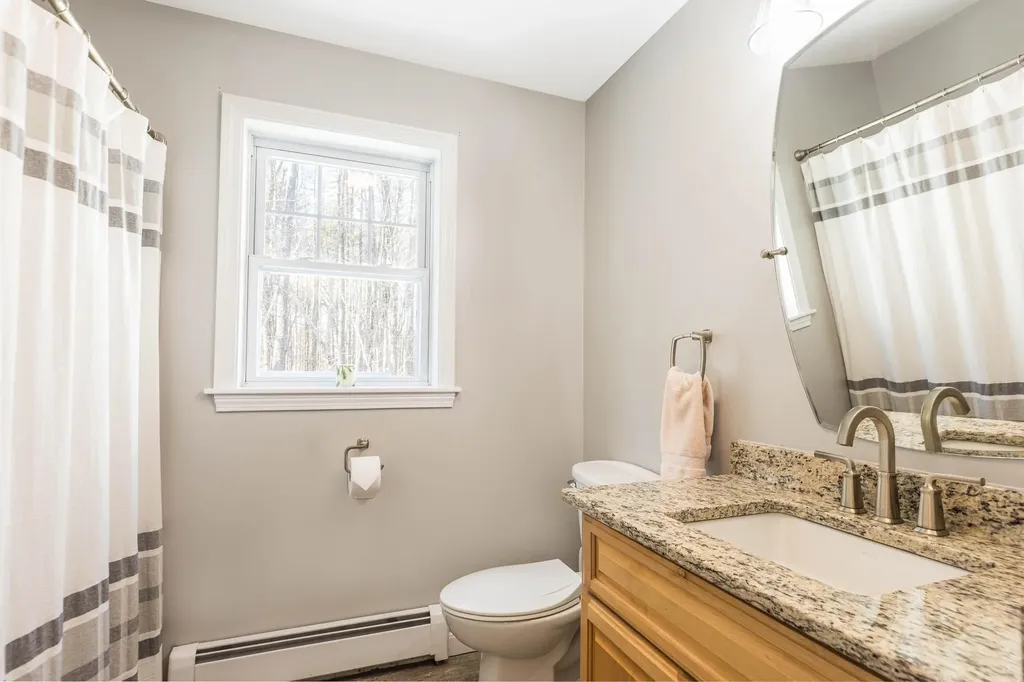 7 Blackshire Court Somersworth NH 03878