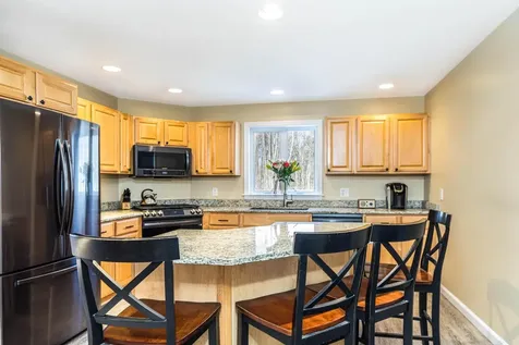 7 Blackshire Court Somersworth NH 03878