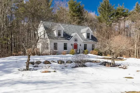 7 Blackshire Court Somersworth NH 03878