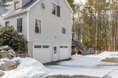 7 Blackshire Court Somersworth NH 03878