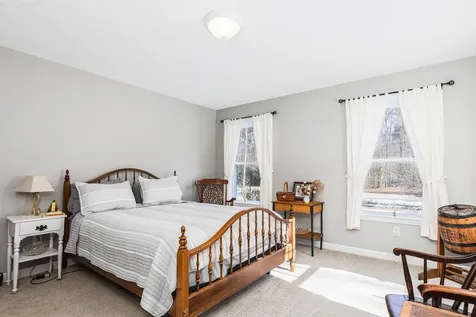 7 Blackshire Court Somersworth NH 03878