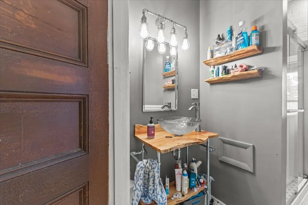 211-213 Saint Paul Street Burlington VT 05401