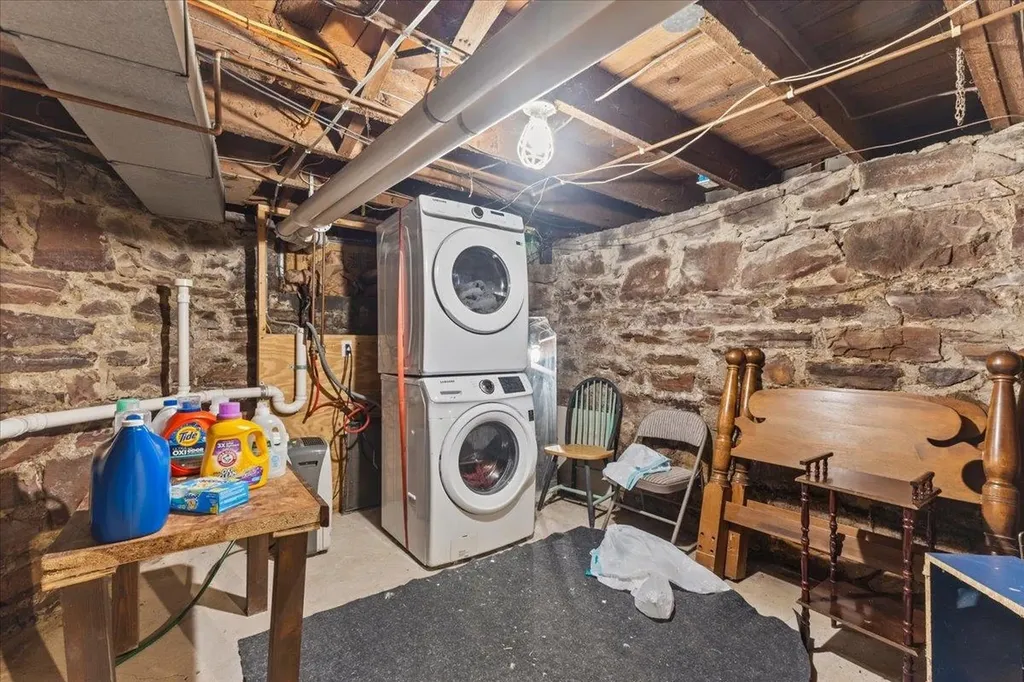 211-213 Saint Paul Street Burlington VT 05401