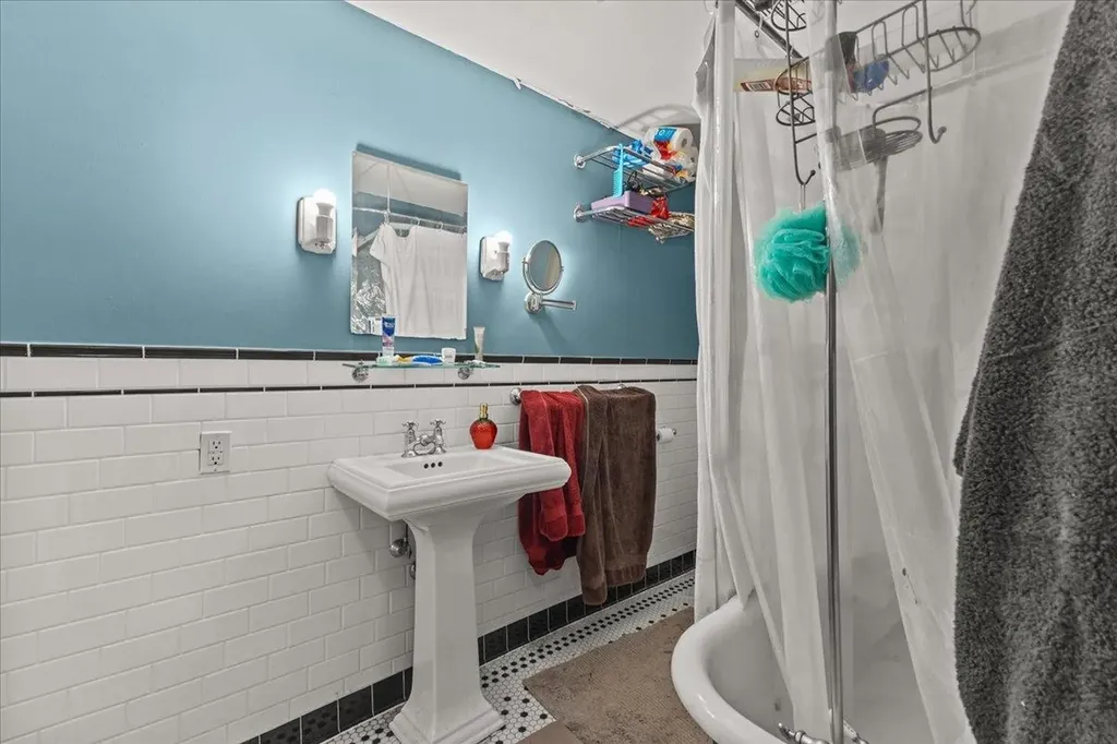 211-213 Saint Paul Street Burlington VT 05401