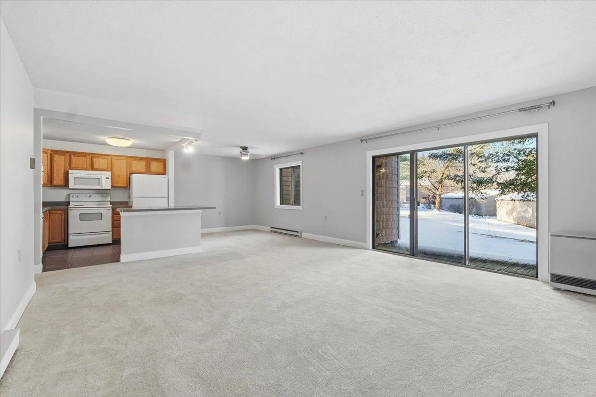 17 Hawthorne Circle South Burlington VT 05403