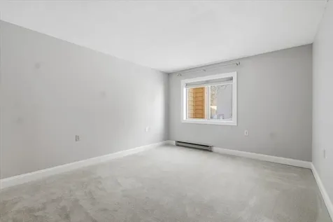 17 Hawthorne Circle South Burlington VT 05403