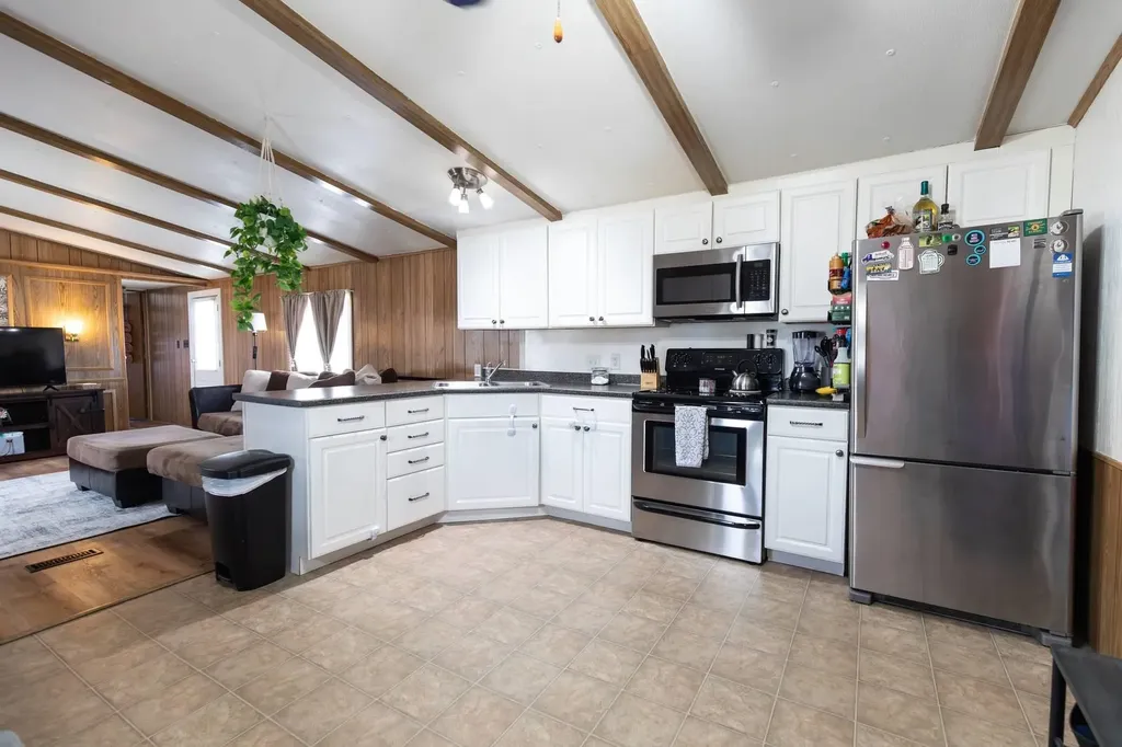 196 New Hillcrest Drive Greenville NH 03048