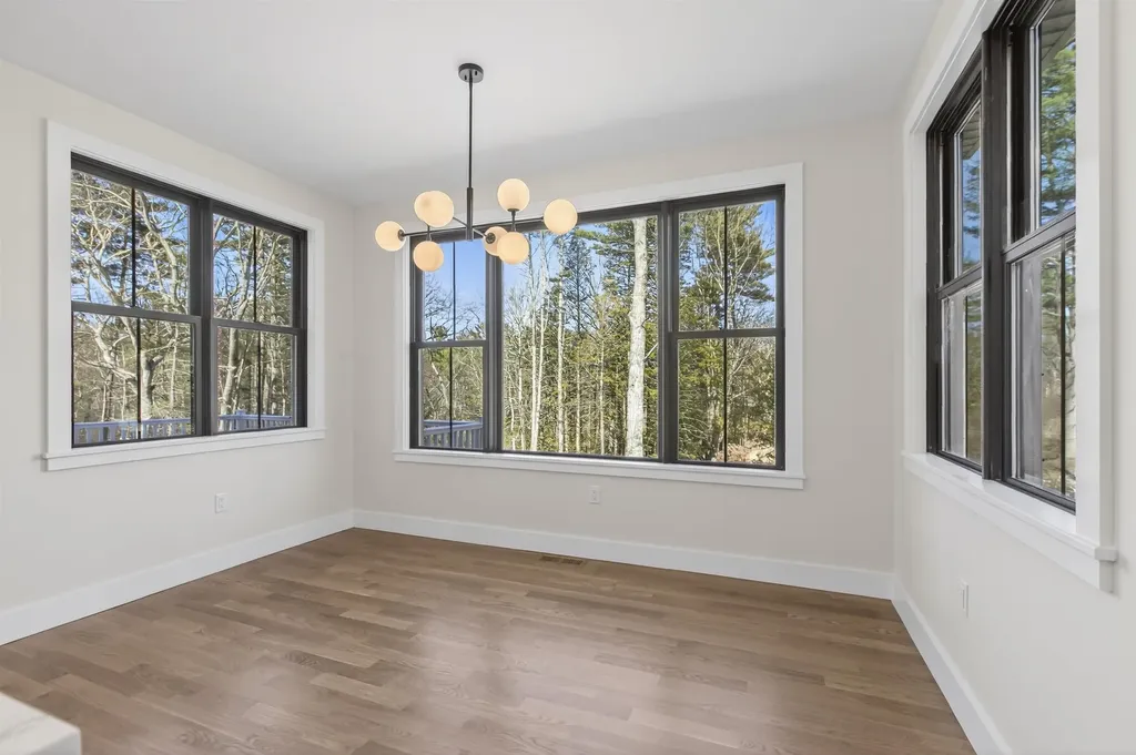 8 Carmel Road Pelham NH 03076