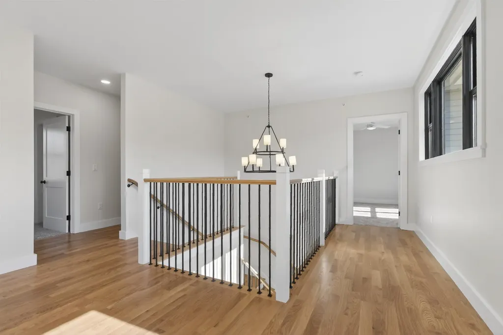 8 Carmel Road Pelham NH 03076