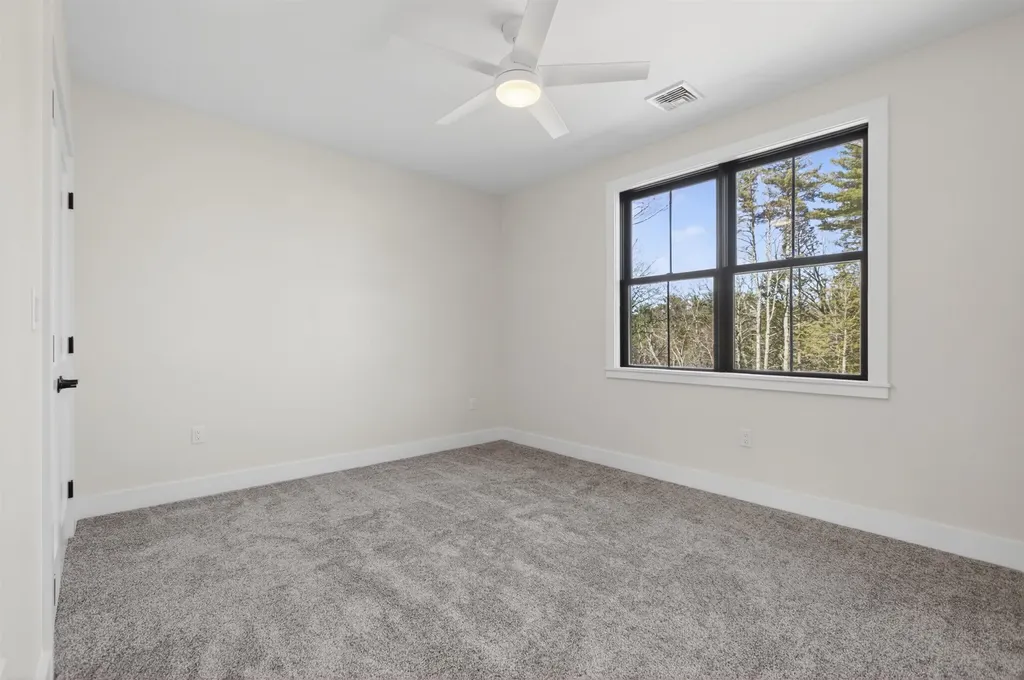 8 Carmel Road Pelham NH 03076