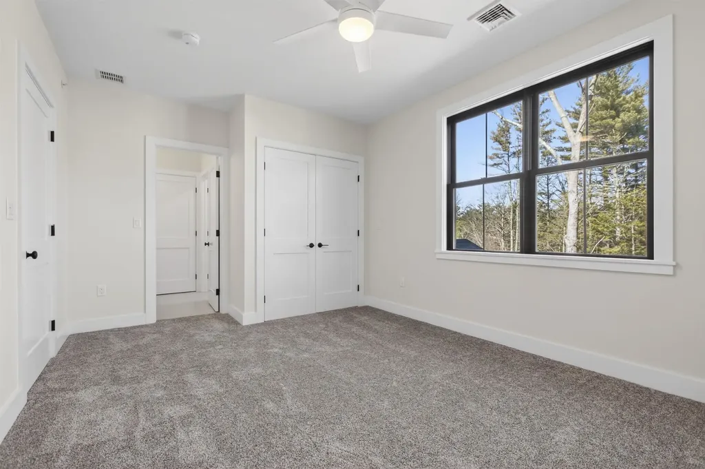 8 Carmel Road Pelham NH 03076