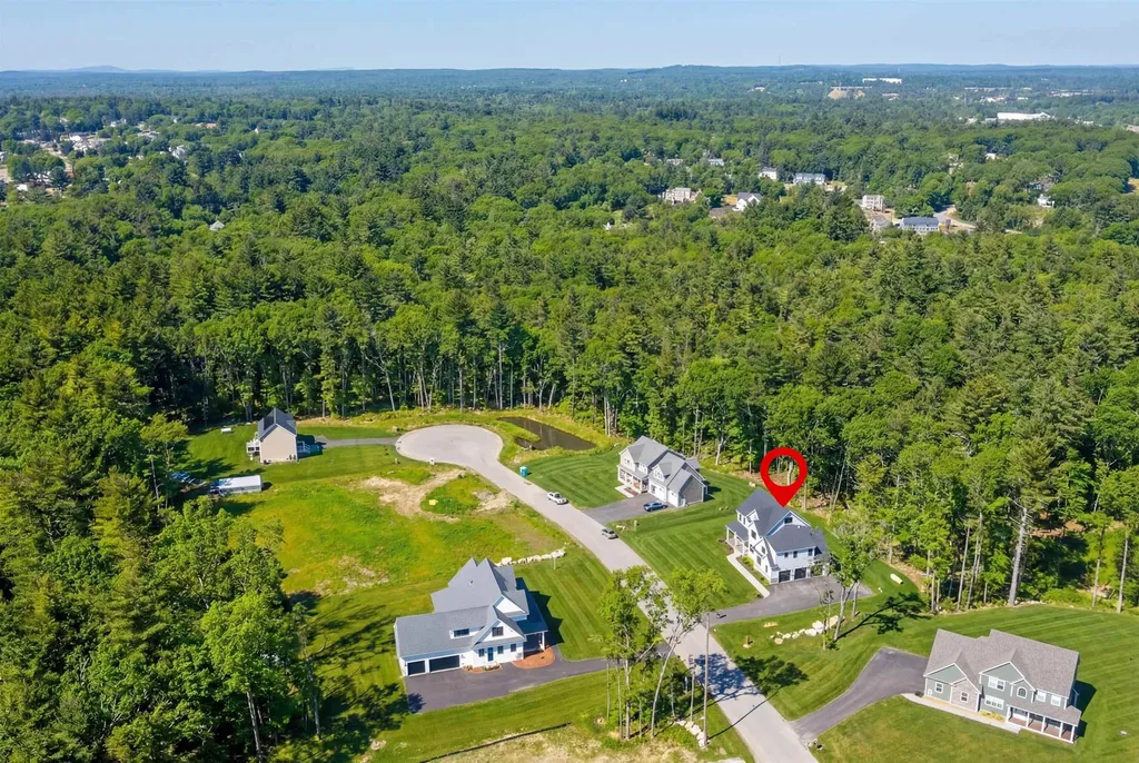 8 Carmel Road Pelham NH 03076