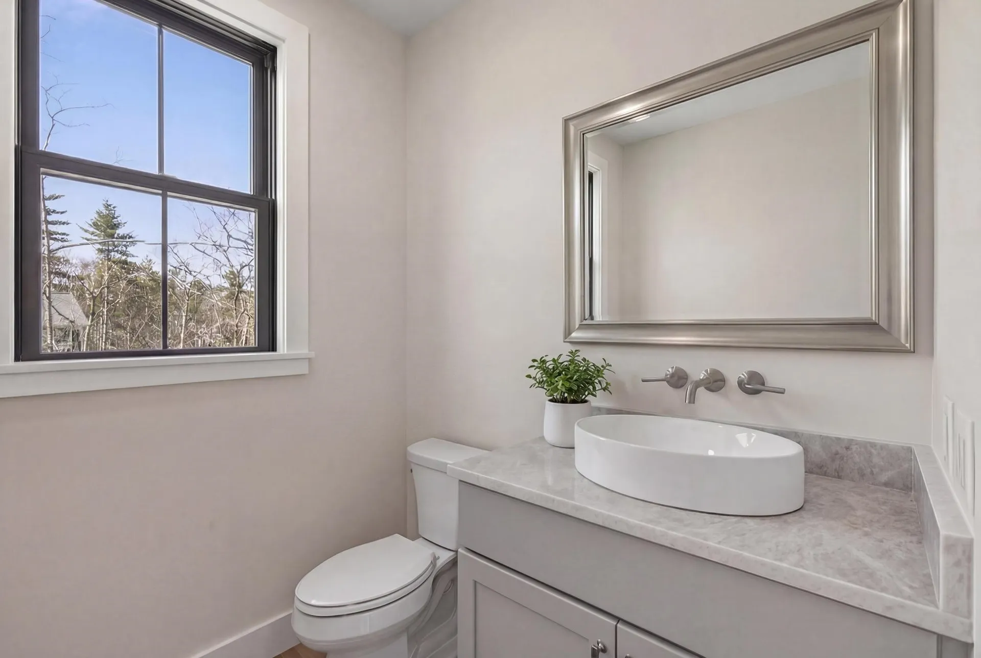 8 Carmel Road Pelham NH 03076