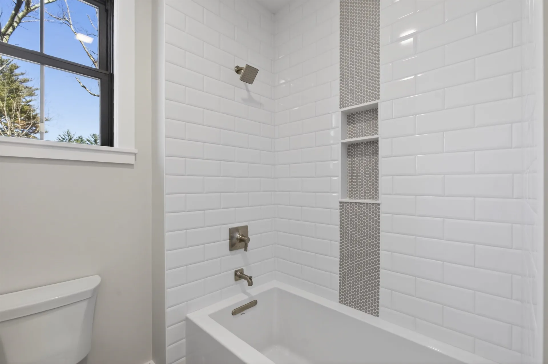 8 Carmel Road Pelham NH 03076
