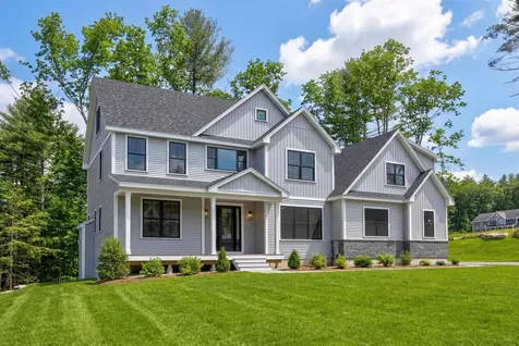 8 Carmel Road Pelham NH 03076