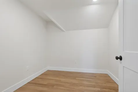 8 Carmel Road Pelham NH 03076