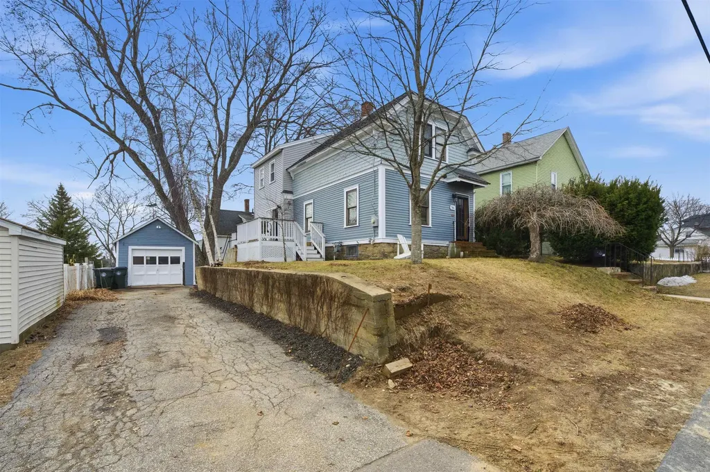 761 Amherst Street Manchester NH 03104