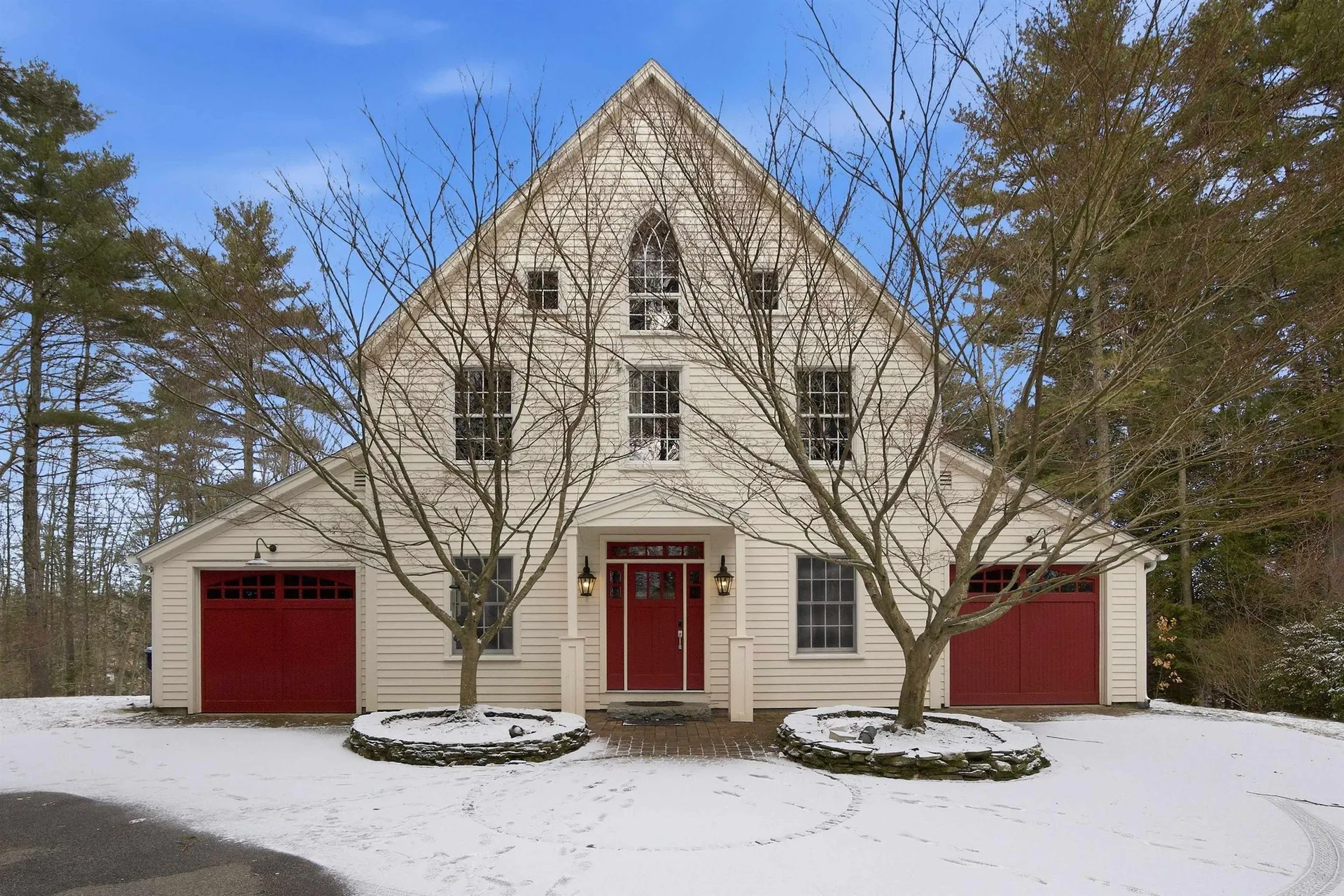182 Winnicutt Road Stratham NH 03885