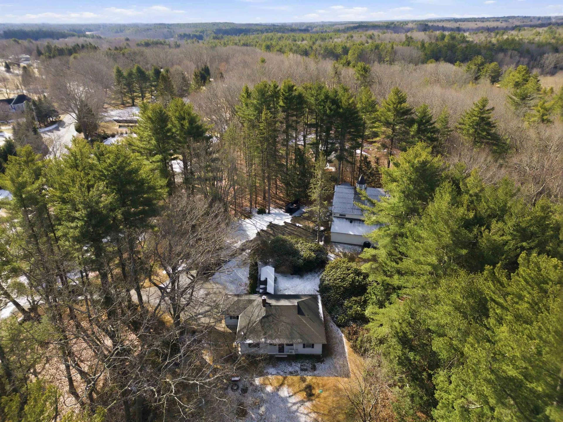 182 Winnicutt Road Stratham NH 03885