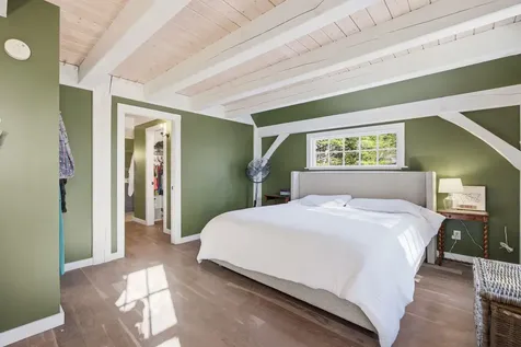 182 Winnicutt Road Stratham NH 03885