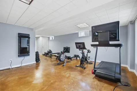 182 Winnicutt Road Stratham NH 03885