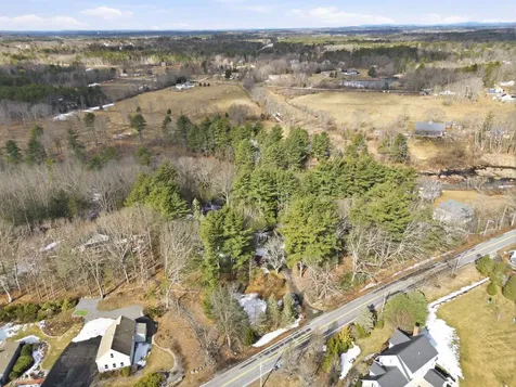 182 Winnicutt Road Stratham NH 03885