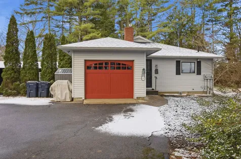 182 Winnicutt Road Stratham NH 03885