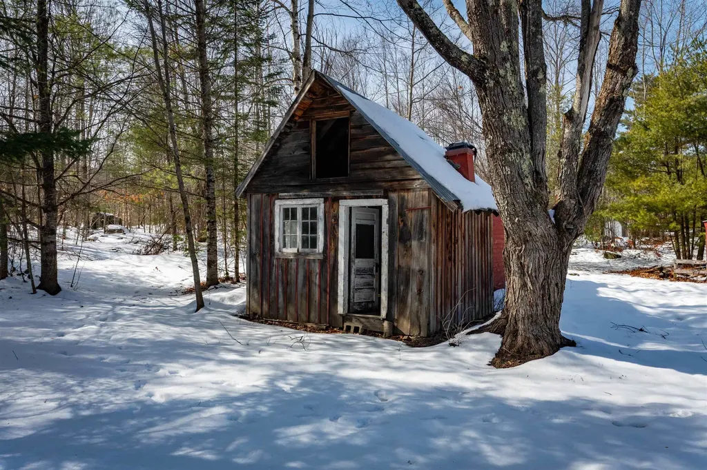 188 White Mountain Highway Tamworth NH 03817