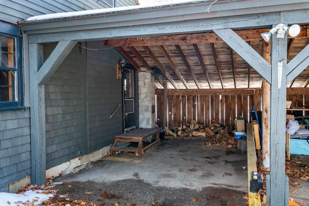 188 White Mountain Highway Tamworth NH 03817