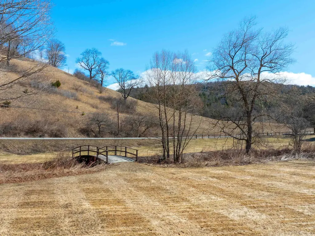 Lots 2 & 3 Log Cabin Drive Pomfret VT 05067