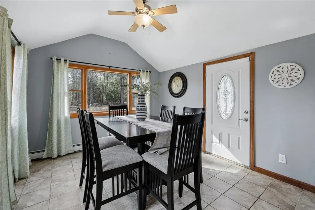 47 Stowell Road Bedford NH 03110