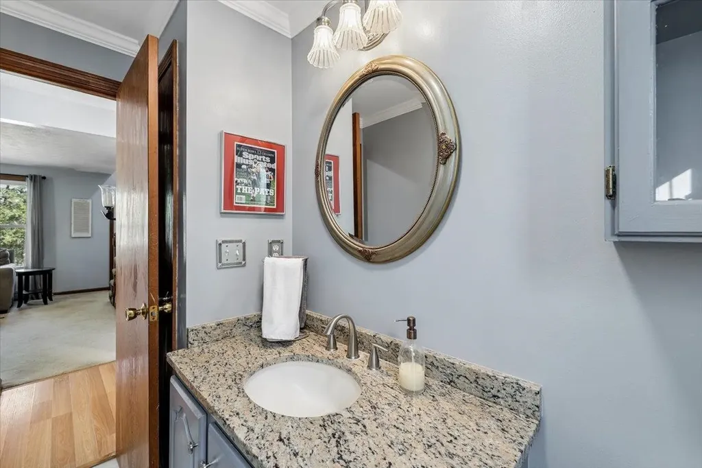 47 Stowell Road Bedford NH 03110