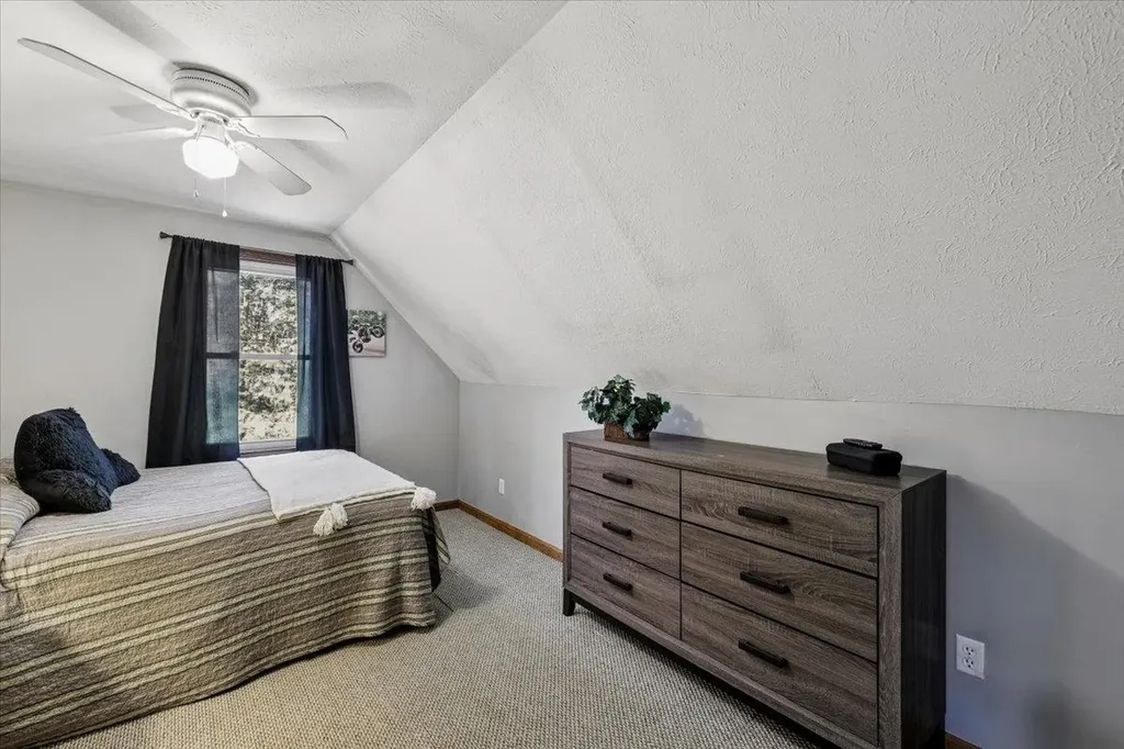 47 Stowell Road Bedford NH 03110