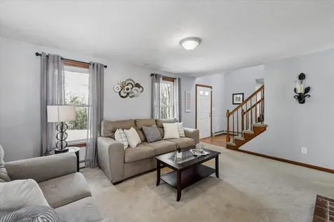 47 Stowell Road Bedford NH 03110