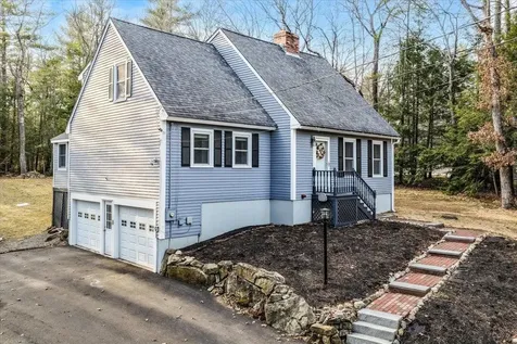 47 Stowell Road Bedford NH 03110