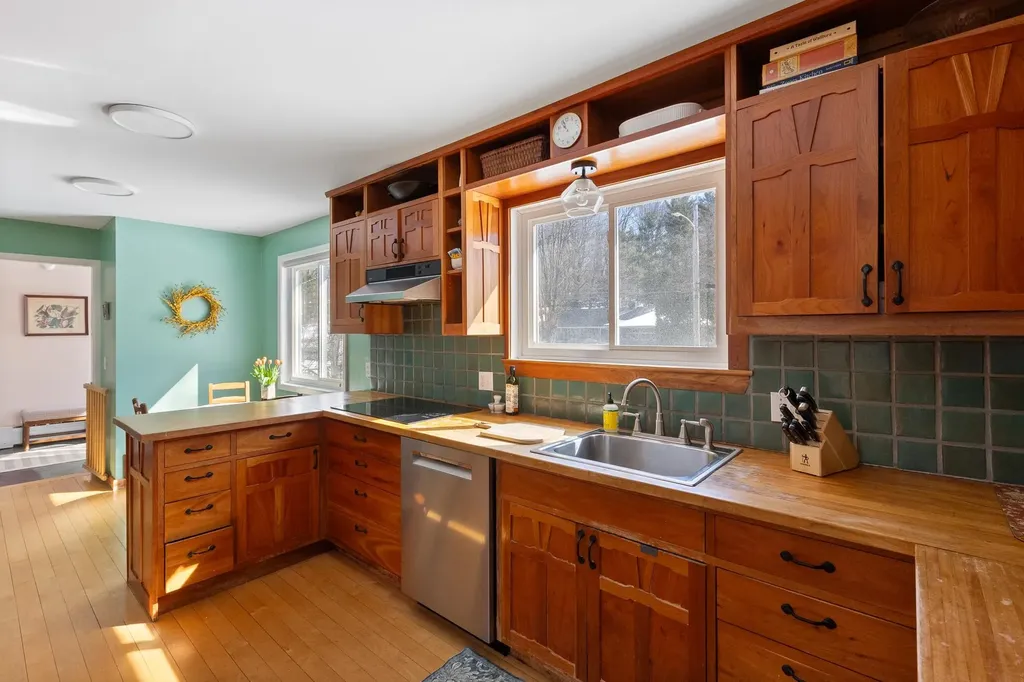 45 Crescent Road Burlington VT 05401