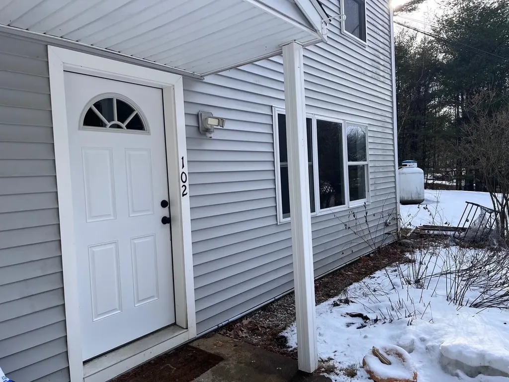 14 Hurricane Road Belmont NH 03220