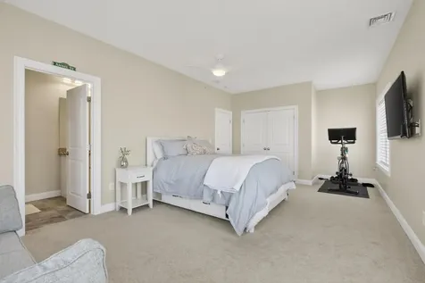 1 Milano Way Salem NH 03079