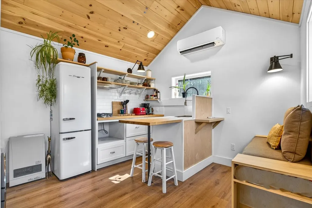 316 Elm Hill Drive Clarendon VT 05759