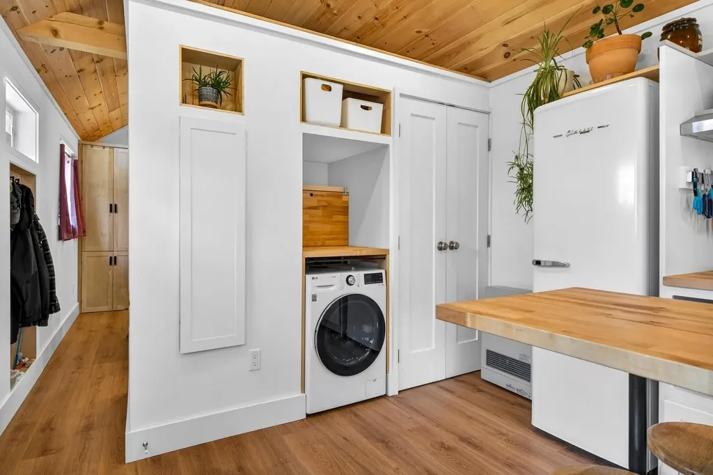 316 Elm Hill Drive Clarendon VT 05759