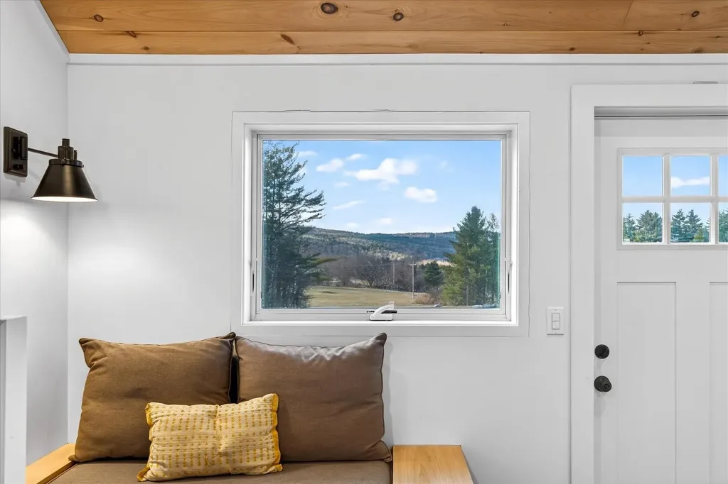 316 Elm Hill Drive Clarendon VT 05759