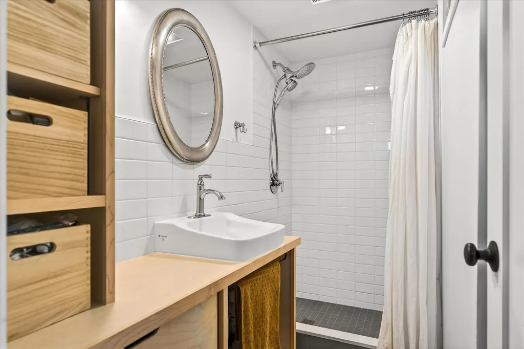 316 Elm Hill Drive Clarendon VT 05759