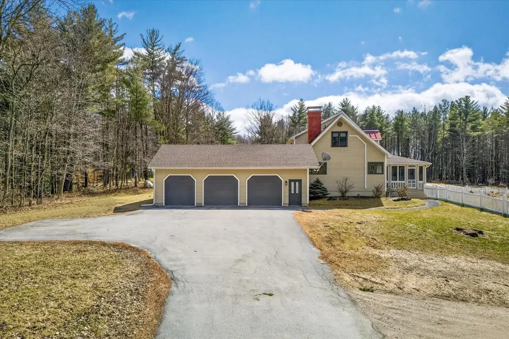 316 Elm Hill Drive Clarendon VT 05759