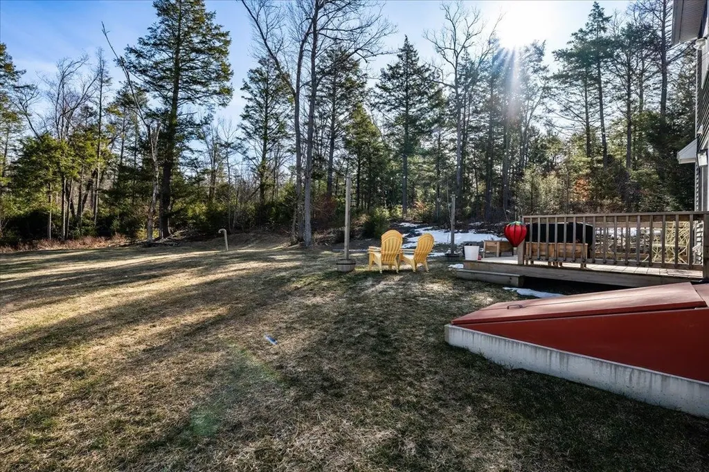 12 Freedom Way Barrington NH 03825