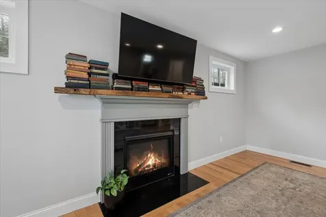 12 Freedom Way Barrington NH 03825