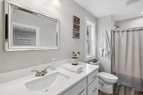 12 Freedom Way Barrington NH 03825