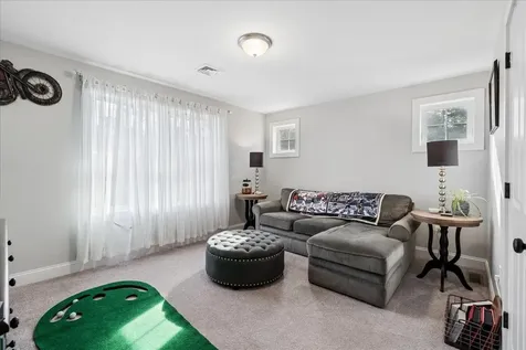 12 Freedom Way Barrington NH 03825