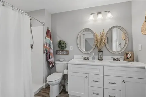 12 Freedom Way Barrington NH 03825